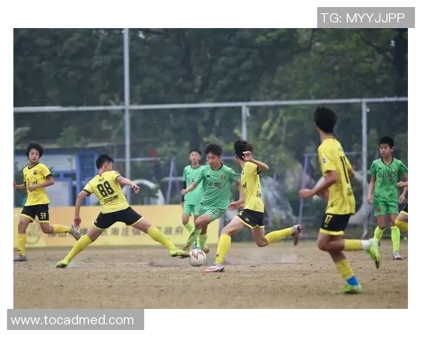 餐馆老板的足球明星梦如何在绿茵场上闪耀人生的精彩与挑战 餐馆老板的足球明星梦如何在绿茵场上闪耀人生的精彩与挑战