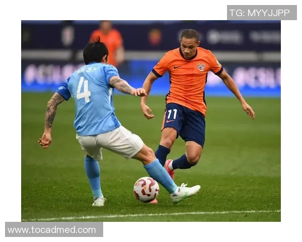 足球明星最新高清照片曝光北京赛场魅力瞬间尽显