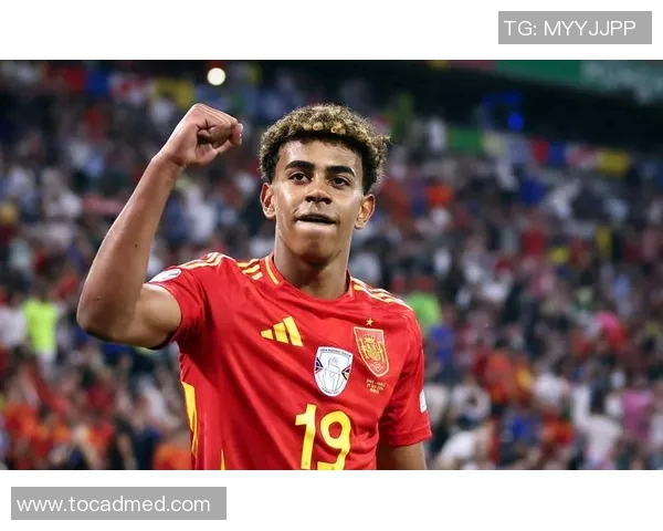 2023年全球足坛炙手可热的明星球员盘点与表现分析 2023年全球足坛炙手可热的明星球员盘点与表现分析