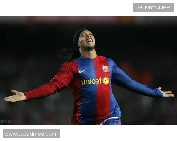 小罗足球明星偶像魅力瞬间集锦展现他的传奇风采与球场魅力