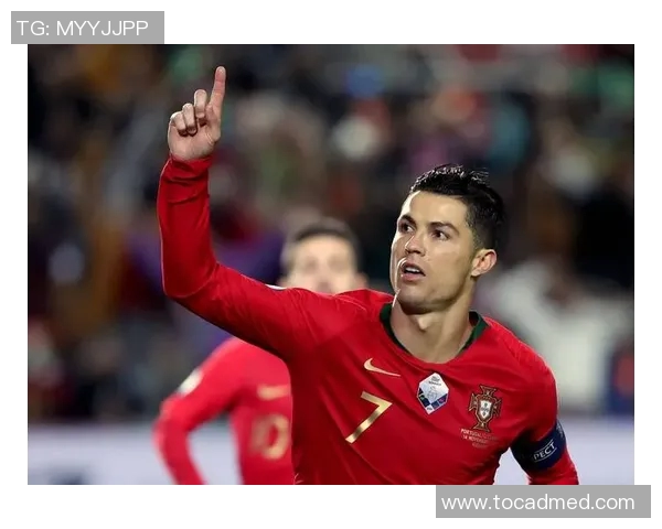 C罗足球生涯中的经典瞬间回顾与精彩时刻盘点